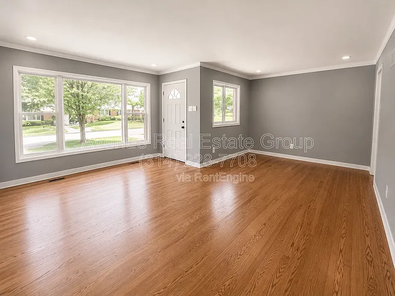 9529 Lodge Pole Ln — Photo 3