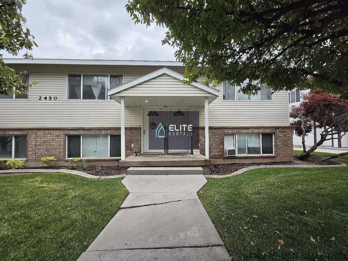 3 bed, 1.0 bath, 1200 sqft, $1,200 — Photo 1