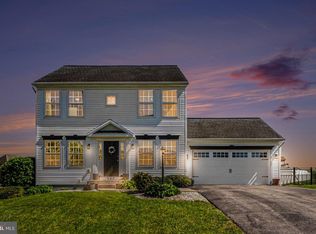246 Forgedale Dr, Carlisle, PA 17015