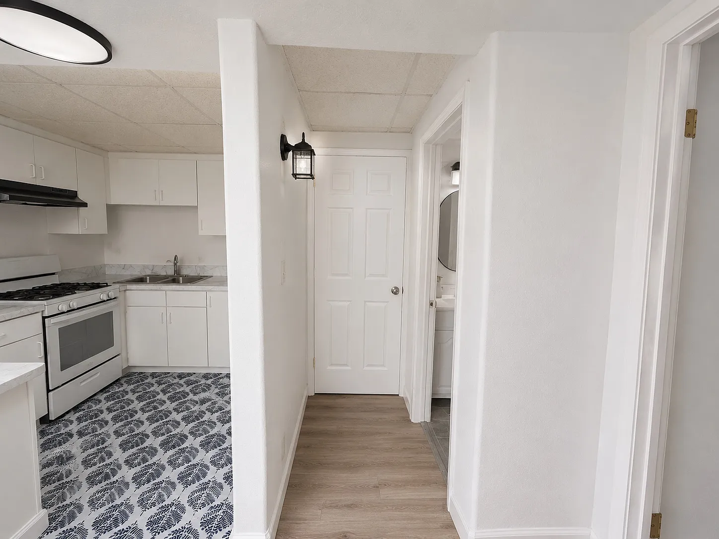 1 bed, 590 sqft, $1,100 — Photo 3