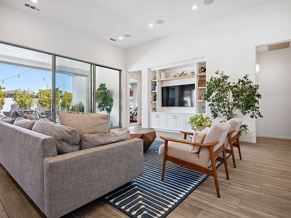 5th image of 3669 Tavara Cir