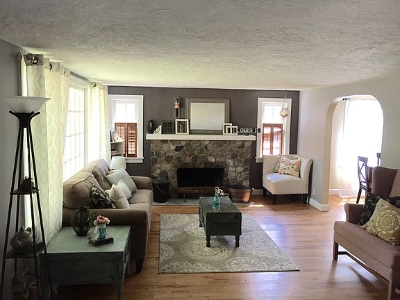 Living room.