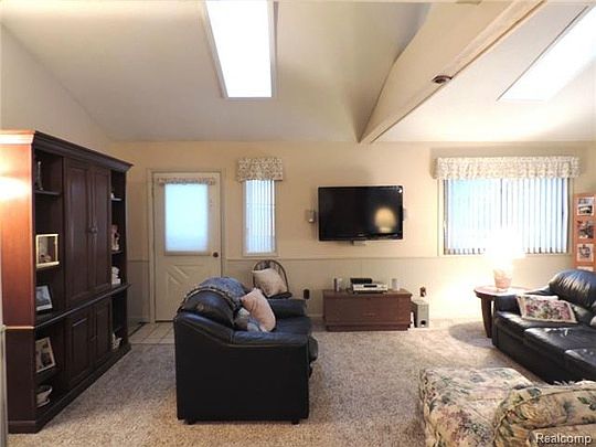 4th image of 8828 Sandy Crest Ct