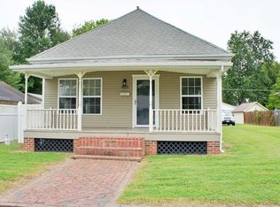 410 E 12th St, Metropolis, IL 62960