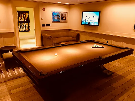 Rented by Metropolis Real Estate of Manhattan | media 37