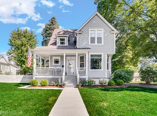 211 Home St, Sycamore, IL 60178