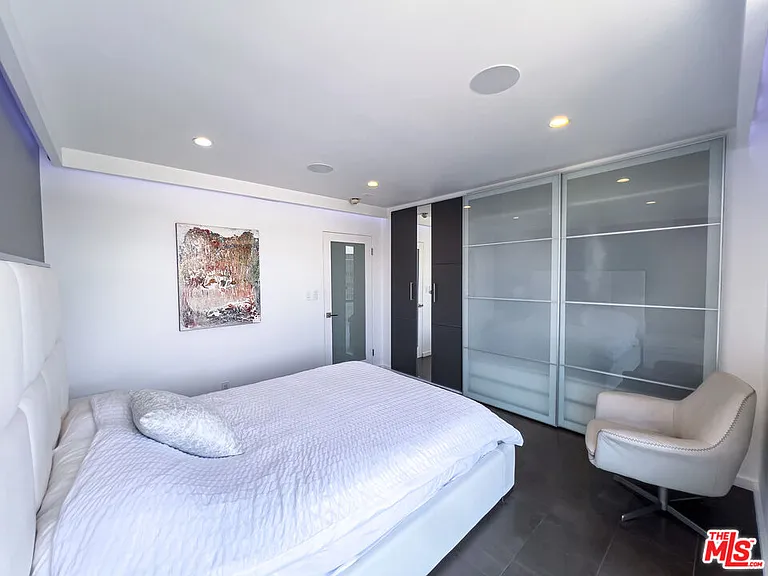 2160 Century Park E #2112 — Photo 28