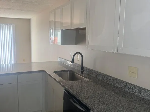 Walden Oaks, 3529 Lynhaven Dr #3529F, Greensboro, NC 27406