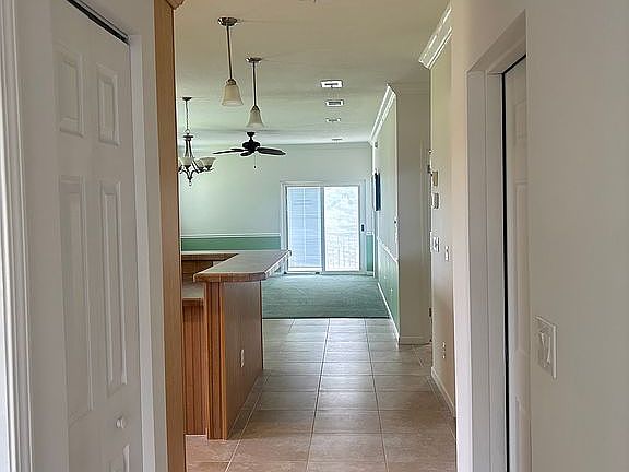 4th image of 306 SE Monterey Rd
