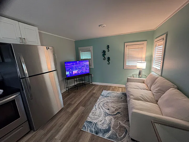 Avenue I, Big Pine Key — Photo 1