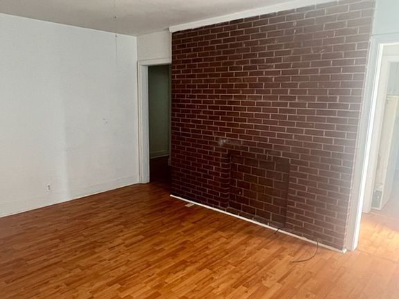 4th image of 309 Vance St #A