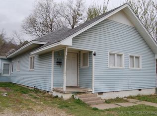 406 W Cummings St, Henryetta, OK 74437