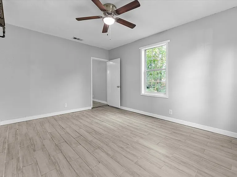 3233 New York Ave — Photo 13