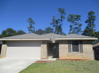 1450 Towhee Canyon Dr, Cantonment, FL 32533