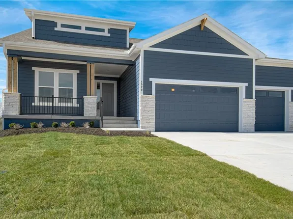 24897 W 145th Pl, Olathe, KS 66061