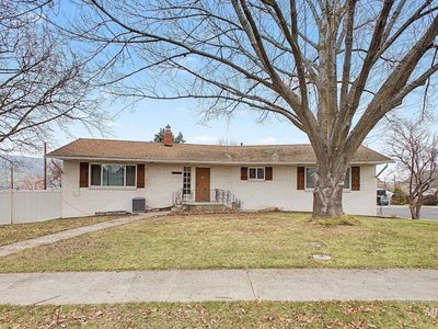 2715 Sunset Dr, Lewiston, ID, 83501