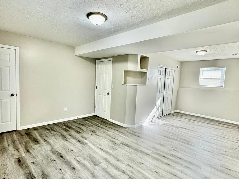 1542 E Meadowbrook Dr — Photo 33
