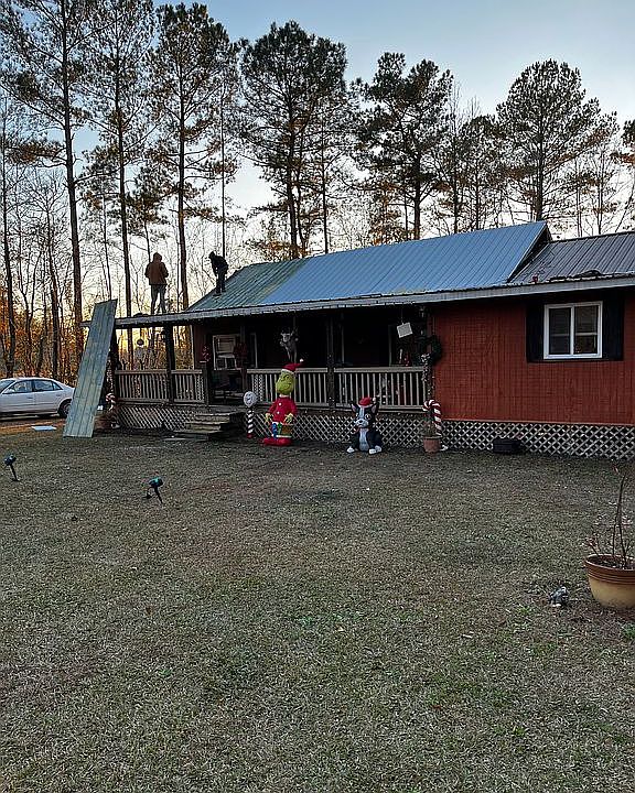 2nd image of 237 Zinnia Ln