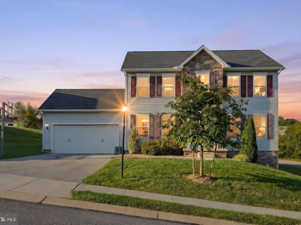 35 Fox Run Rd, Hanover, PA 17331