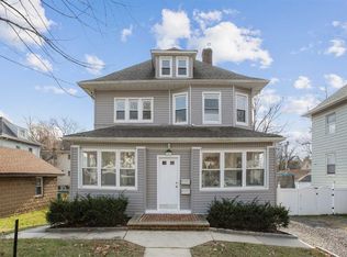 157 Mount Vernon St, Ridgefield Park, NJ 07660