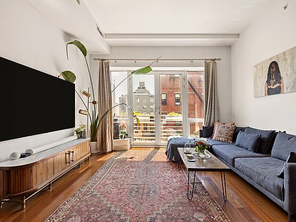 2nd image of 143 Jackson St APT 4A