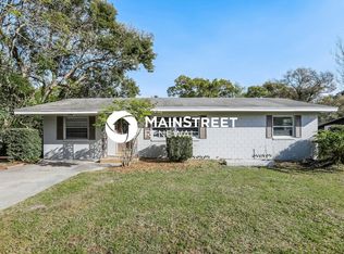 723 E Grove Pl, Deland, FL 32724