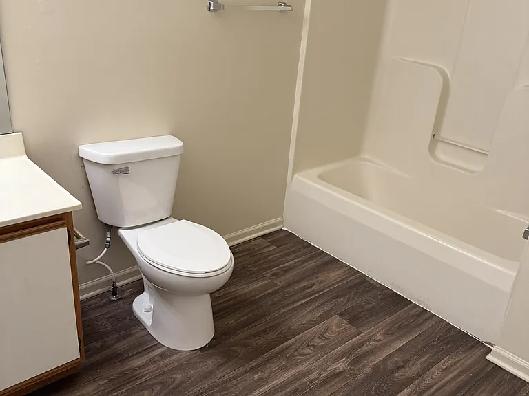 1130 Minns Dr #8 — Photo 6