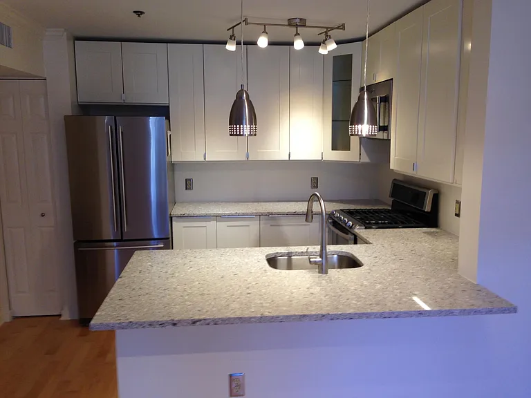 1645 International Dr #15 — Photo 13