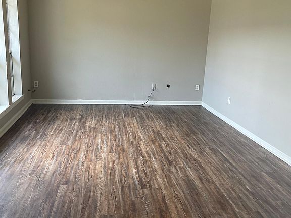 5th image of 703 E Center St #4