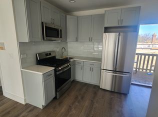 4744 W School St #3, Chicago, IL 60641