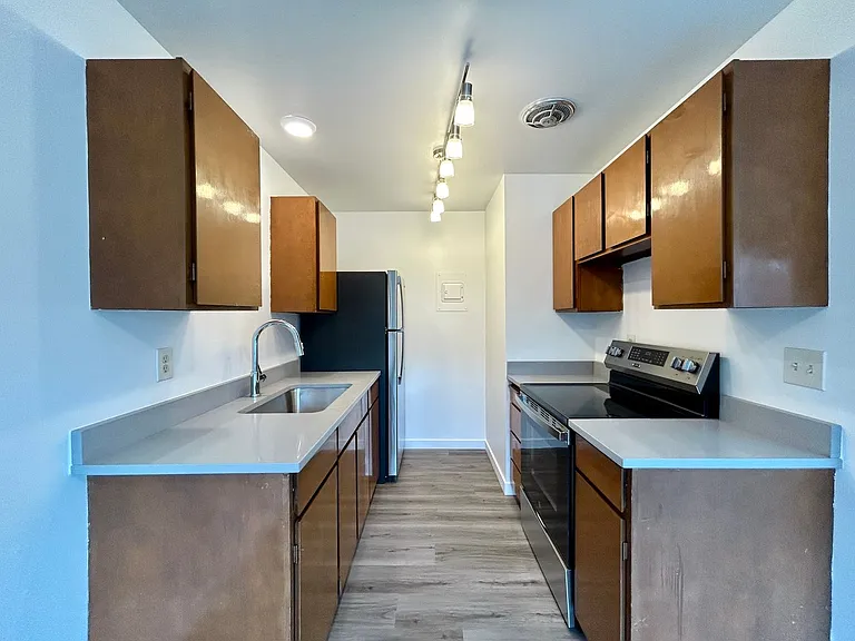 Barbi Apartments — Photo 13