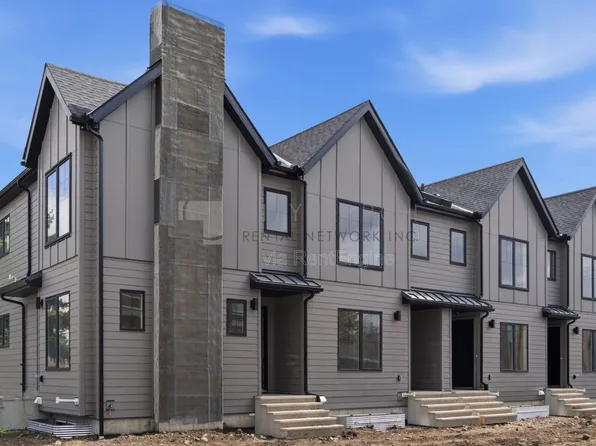 7947 47th Ave NW #1, Calgary, AB T3B 1Z2
