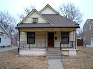 1924 N Wellington Pl, Wichita, KS 67203