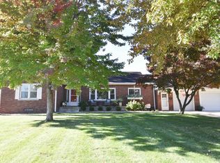 704 W Stratford Dr, Peoria, IL 61614