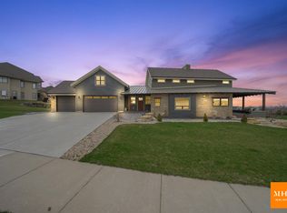 111 Inverness Cir, Oregon, WI 53575