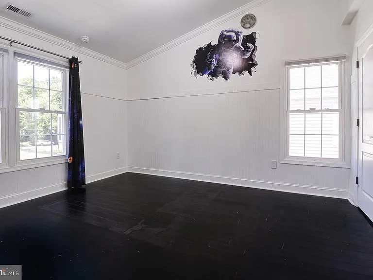 1628 Great Falls St — Photo 45