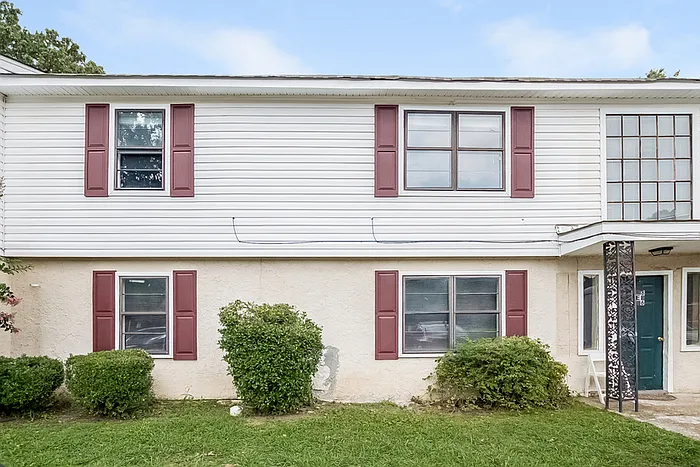 9455 Goodman Rd #E-3 — Photo 2