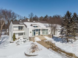 3311 Fox Hollow Ln SW, Rochester, MN 55902