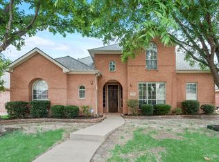 2714 Serena Ct, Garland, TX 75040