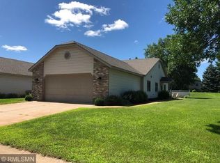 747 Mulligan Dr #B, Osceola, WI 54020