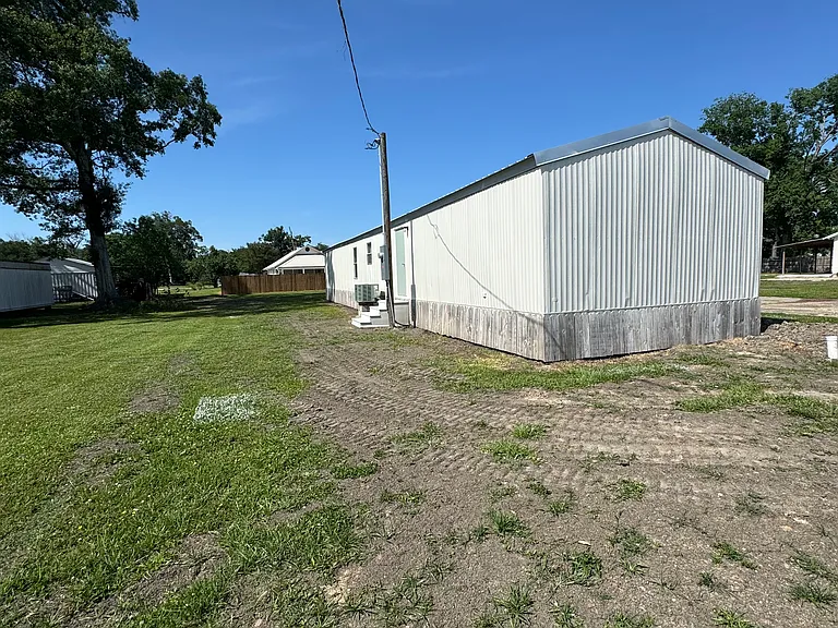 43366 Brittany St — Photo 16