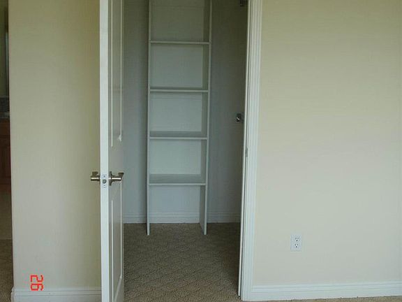 4th image of 17829 Jersey Ave