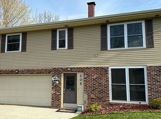 205 Emery Dr, Waverly, IA 50677