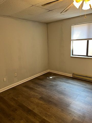 1st image of 407 N 4th St APT 5