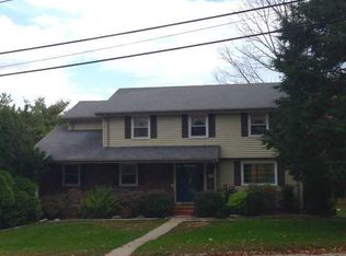 17 Pine Grove Ave, Lincoln, RI 02865