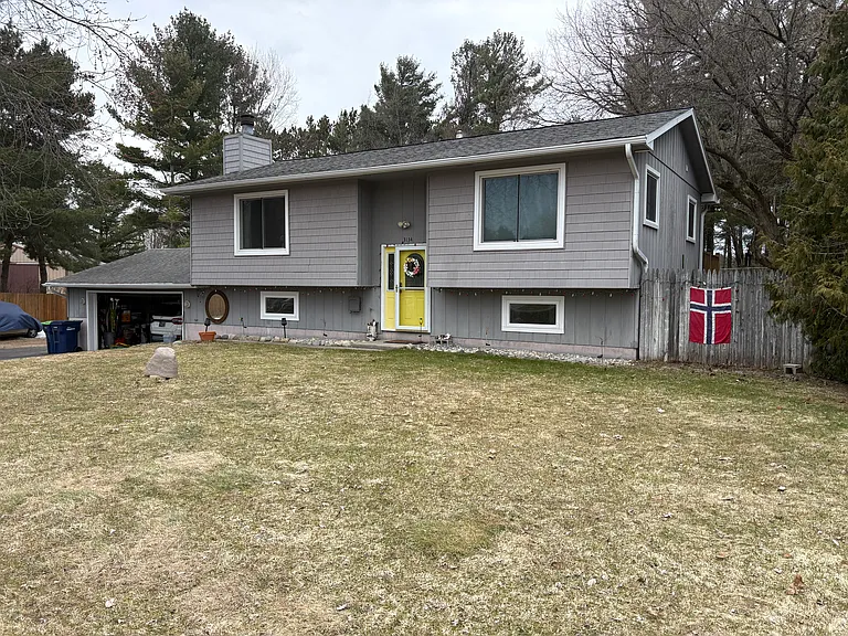 3134 Horseshoe Dr — Photo 1
