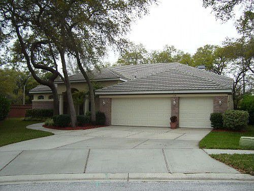 1st image of 114 Old Oak Cir