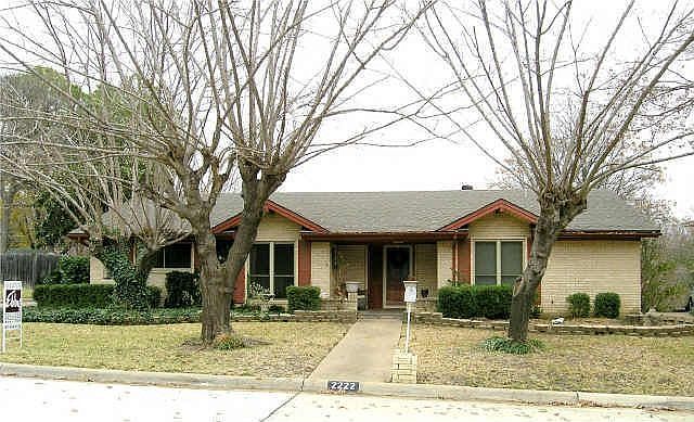 1st image of 2222 Bishop Dr