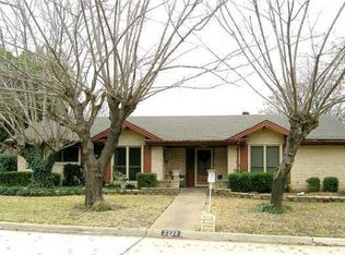 2222 Bishop Dr, Grand Prairie, TX 75050