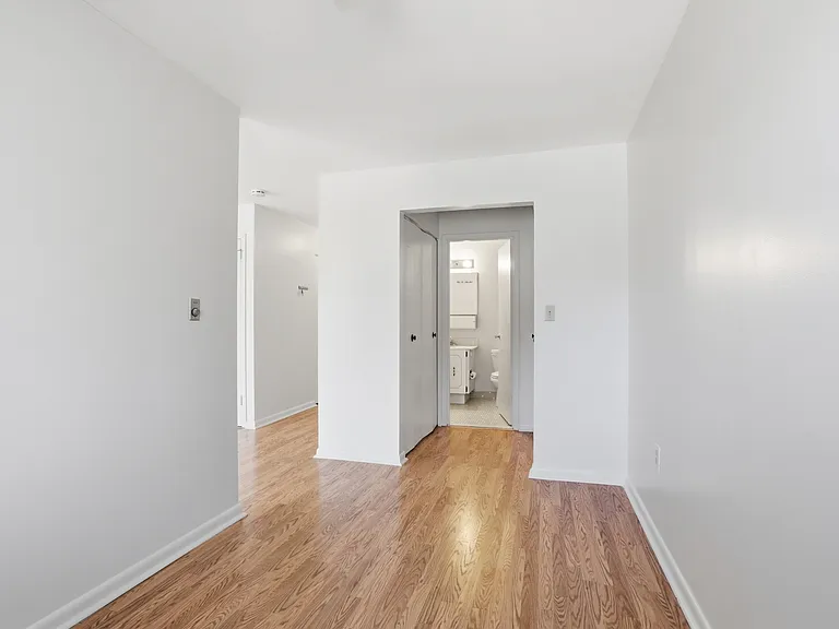 1002 Paradise Rd #2A — Photo 4